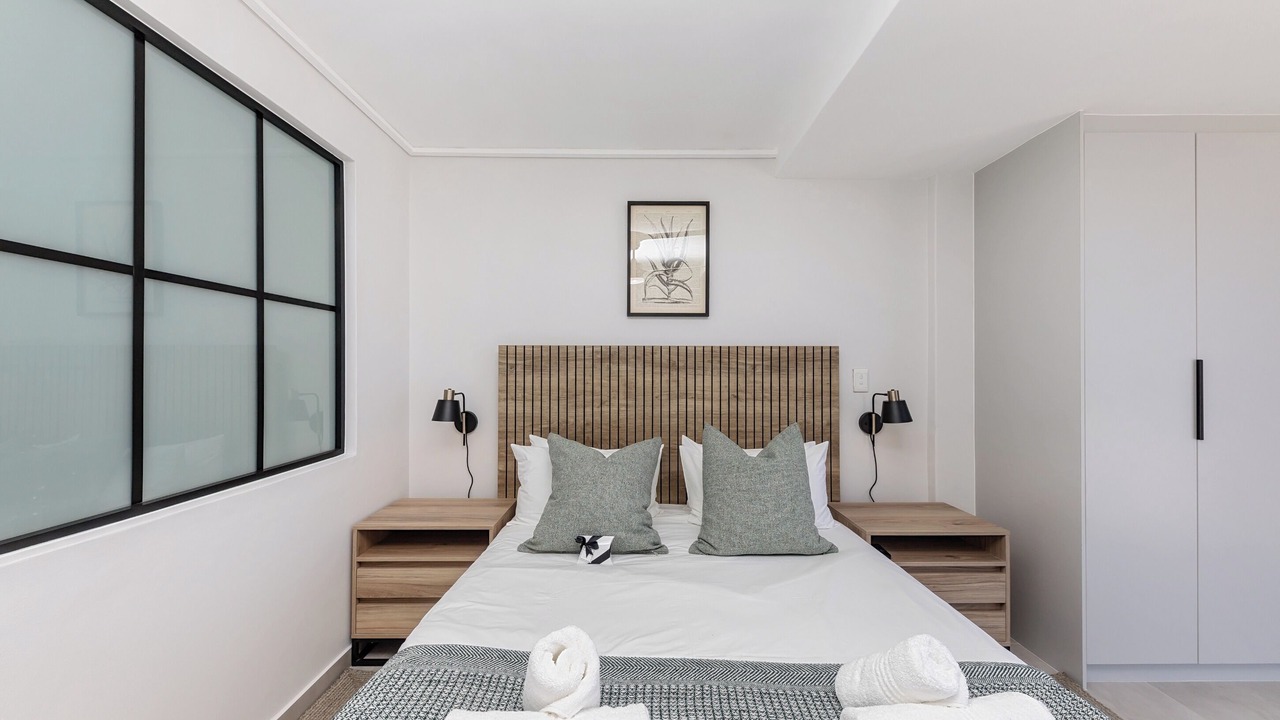 Photo of Bedroom in Lagoon Beach
