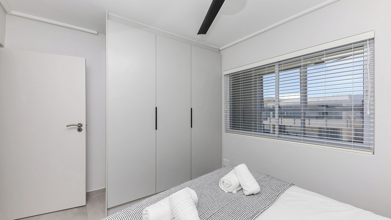 Photo of Bedroom in Lagoon Beach