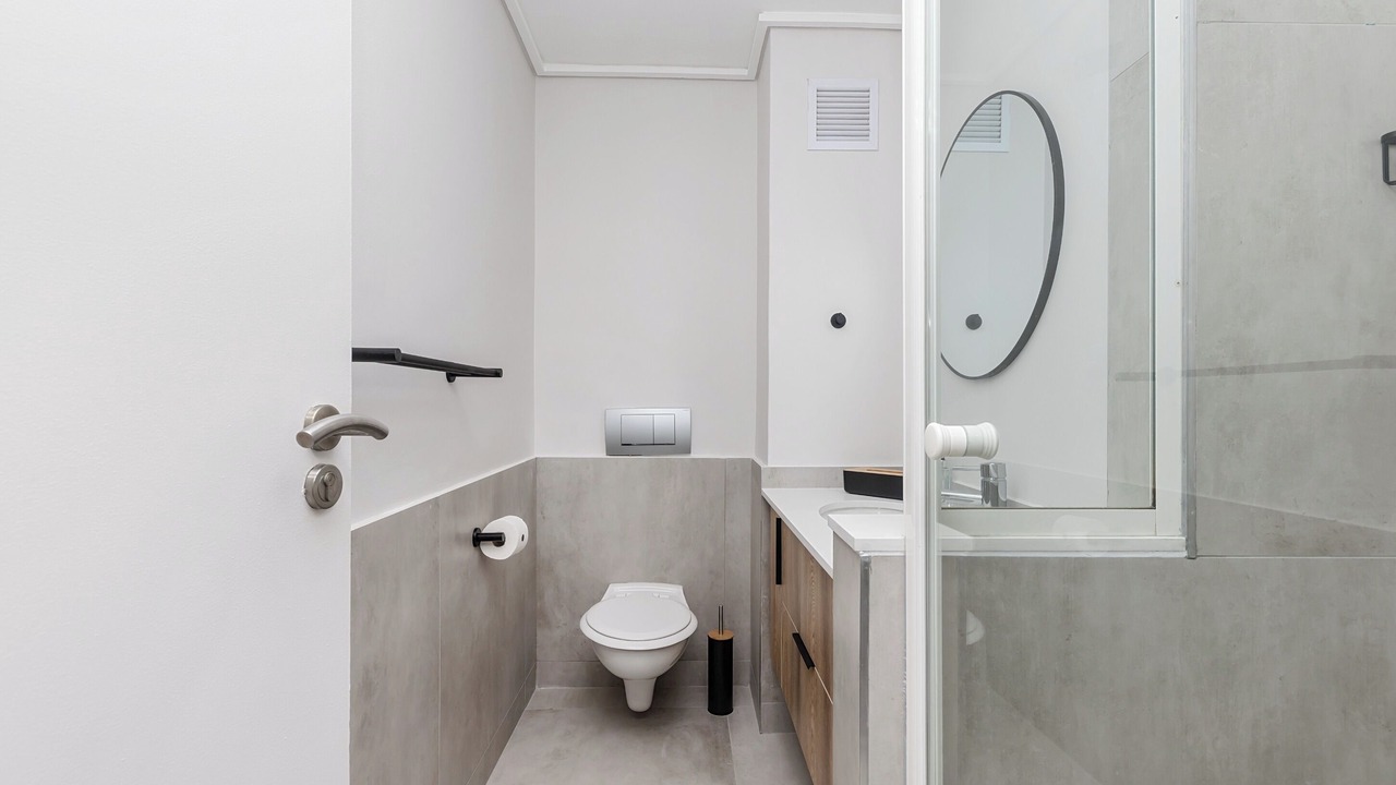 Photo of Bathroom in Lagoon Beach