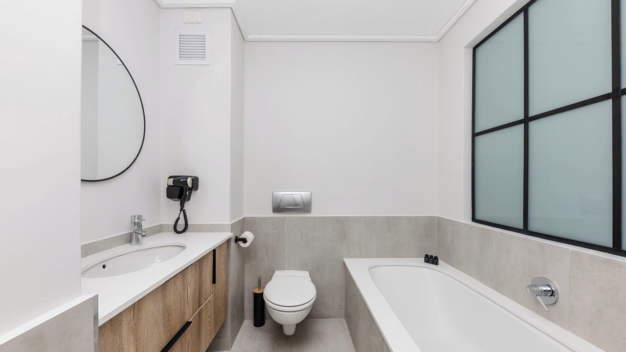 Photo of Bathroom in Lagoon Beach