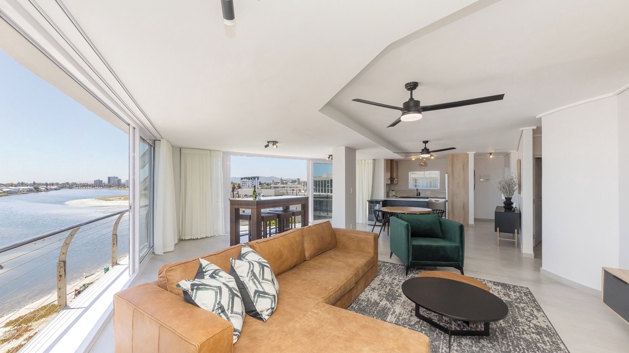 Photo of Livingroom in Lagoon Beach