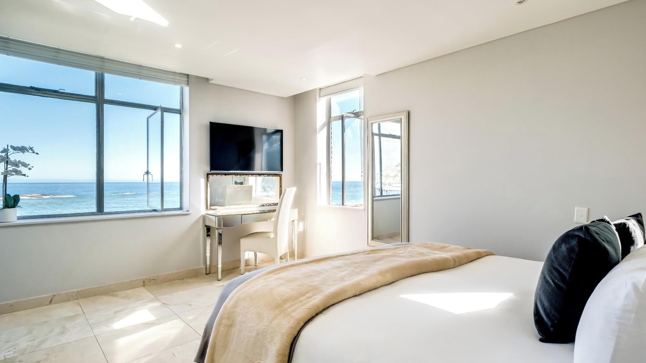 Photo of Bedroom in Camps Bay