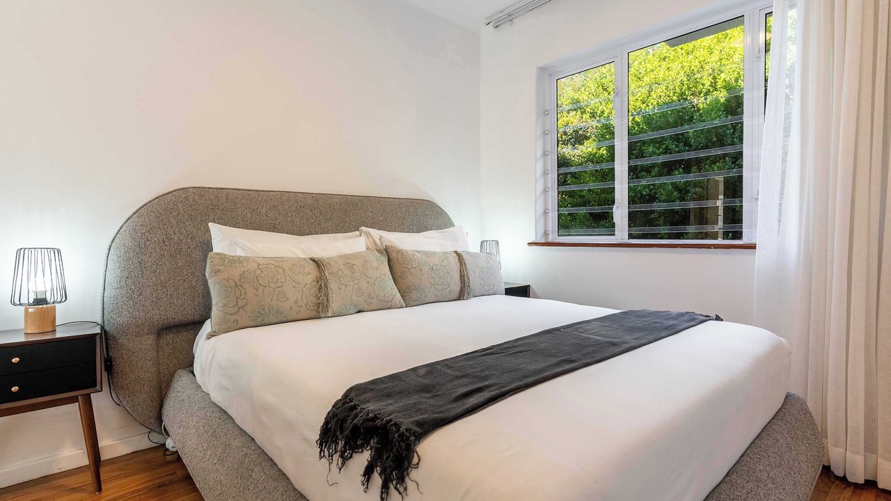 Photo of Bedroom in Bantry Bay