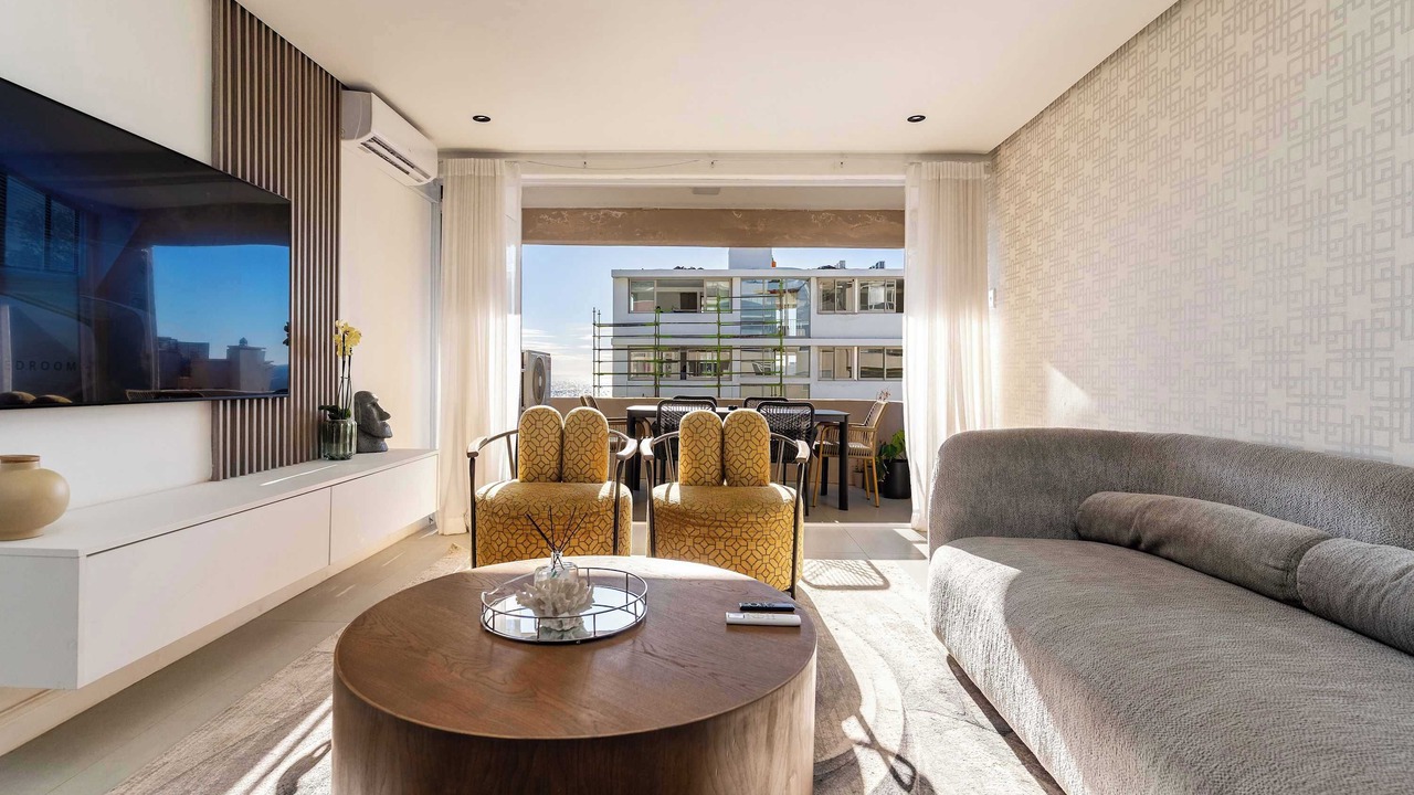 Photo of Livingroom in Bantry Bay