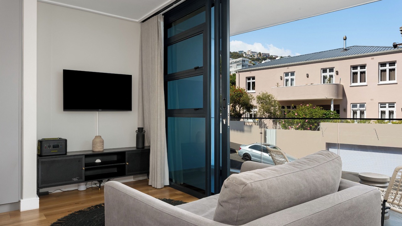 Photo of Livingroom in Sea Point Promenade
