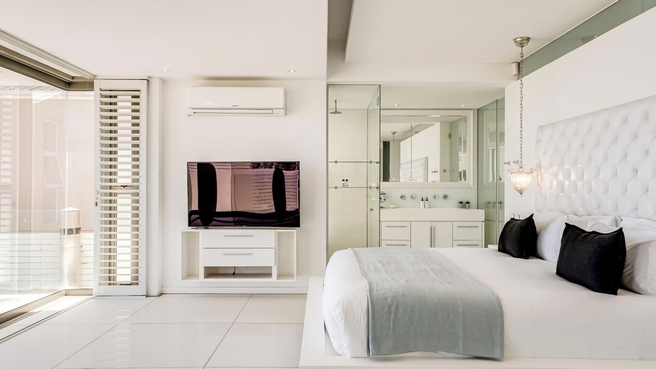 Photo of Bedroom in Camps Bay