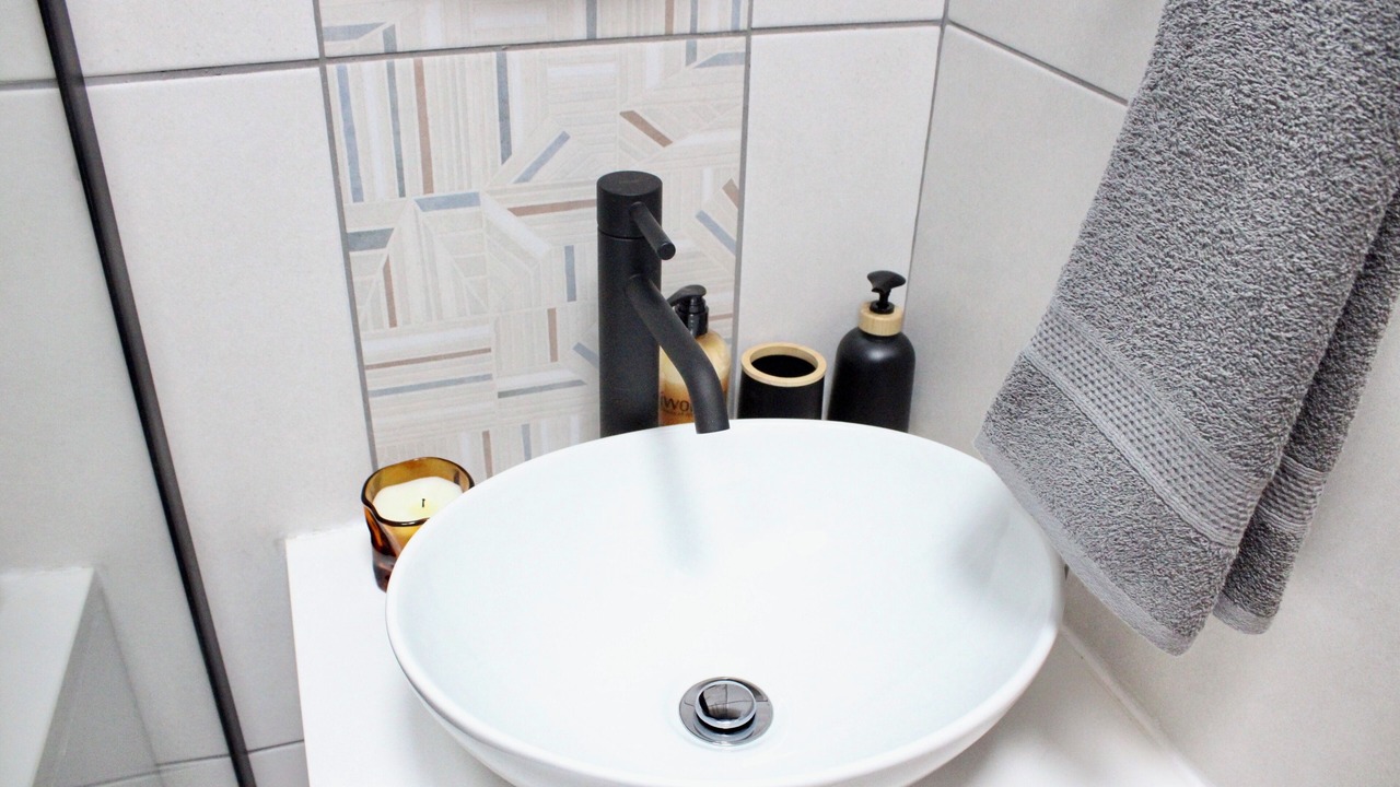 Photo of Bathroom in Strand