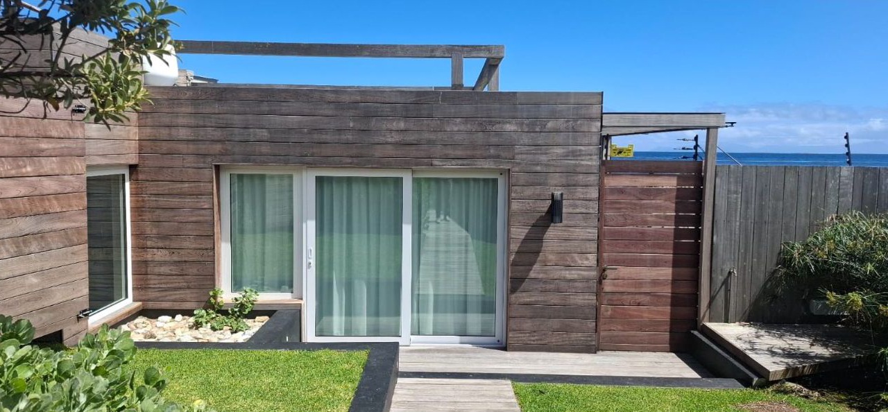 Photo of Outdoor in Pringle Bay