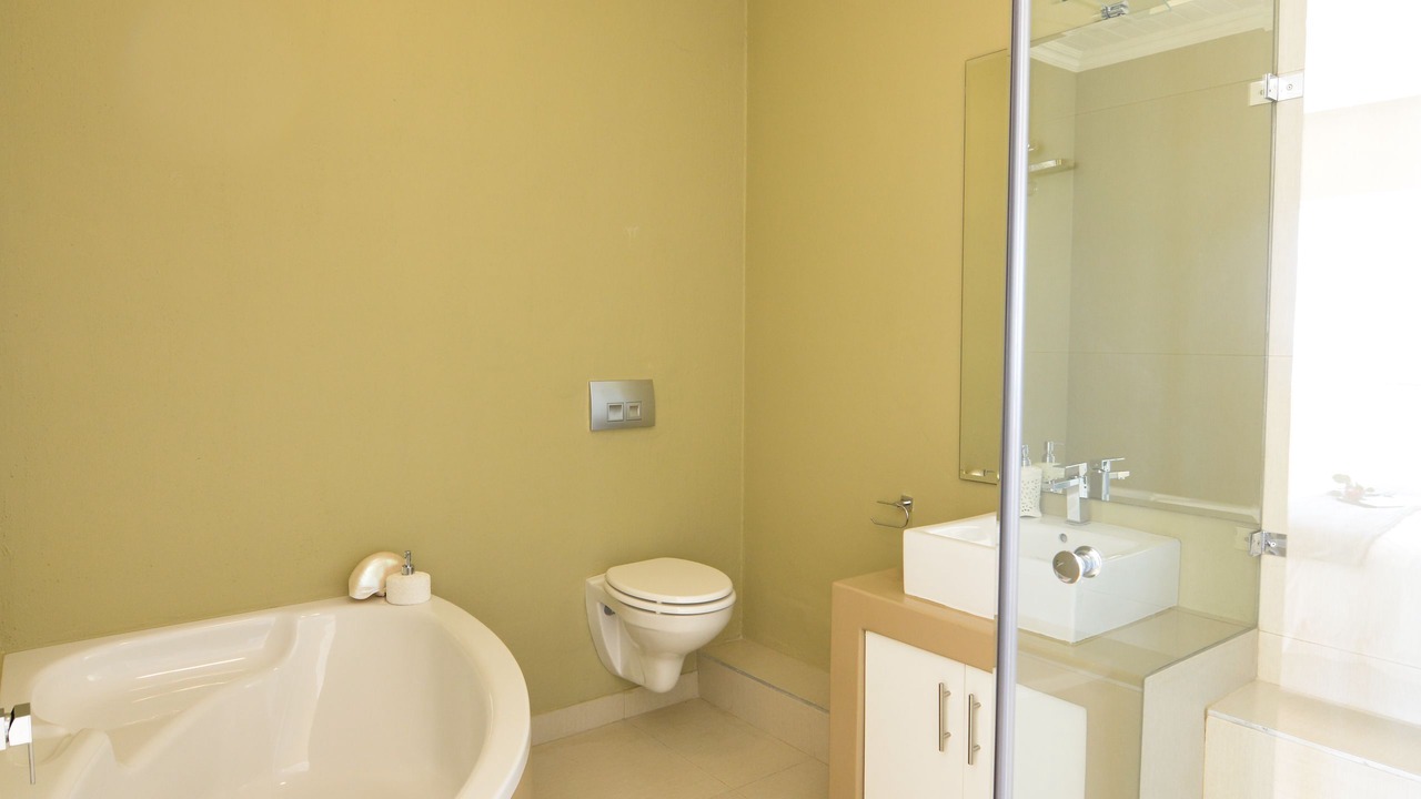 Photo of Bathroom in Mountainside