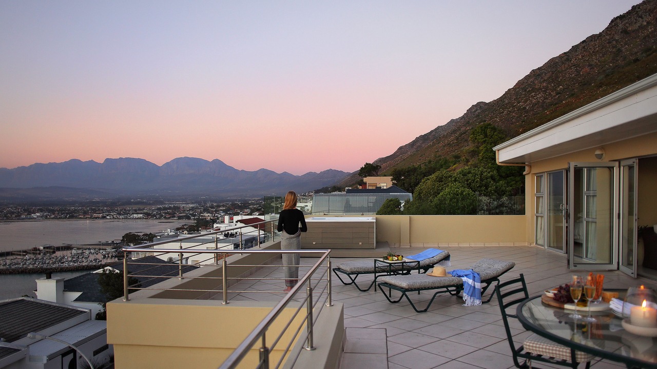 Photo of Patio Balcony in Mountainside