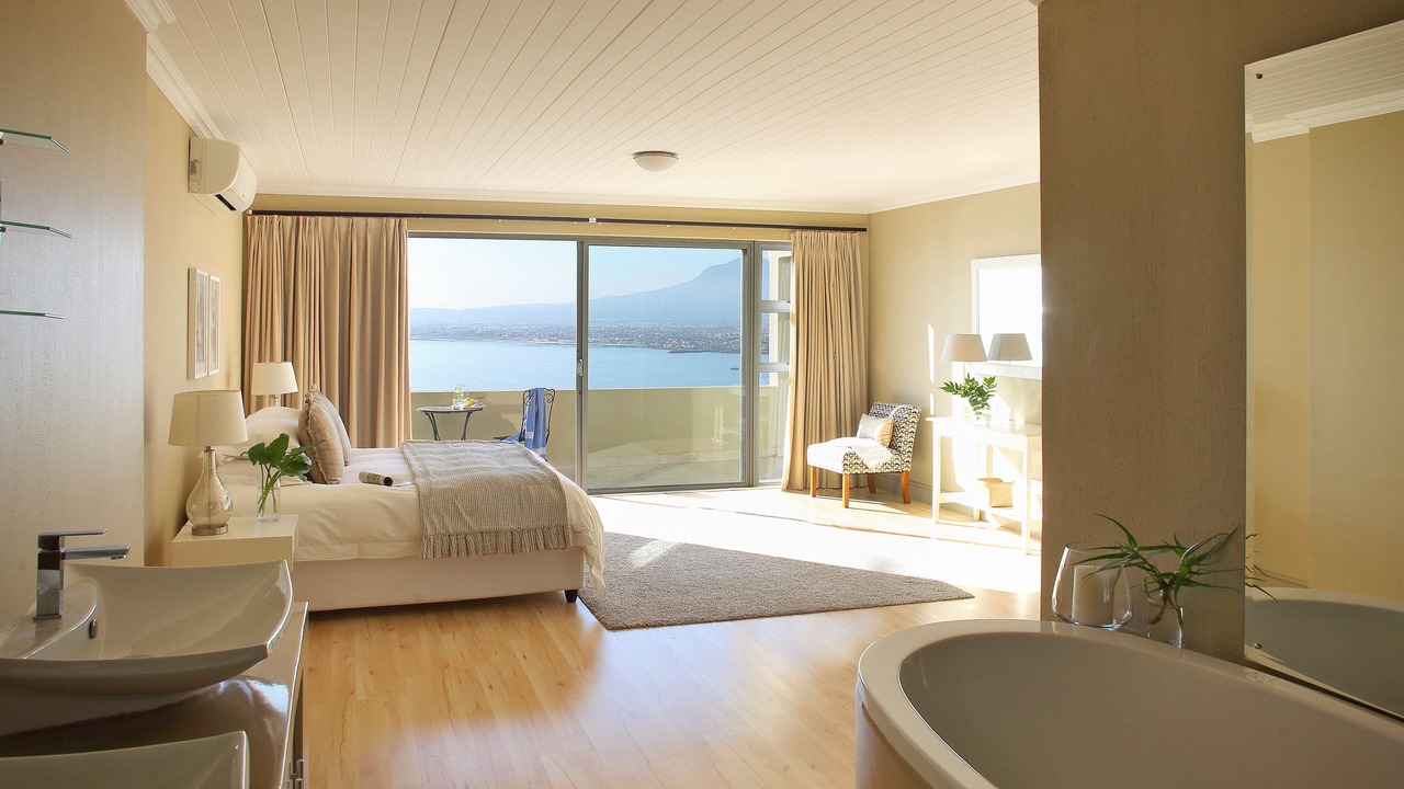 Photo of Bedroom in Mountainside