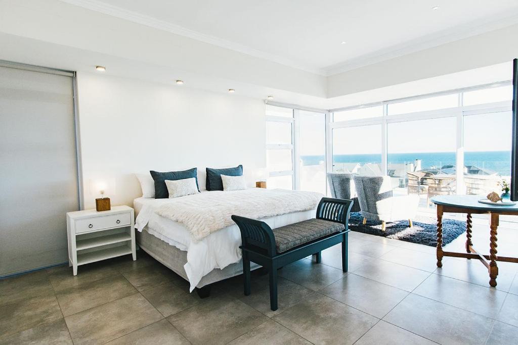 Photo of Bedroom in Yzerfontein