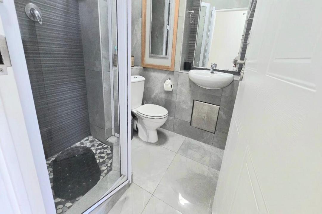 Photo of Bathroom in Kingsborough