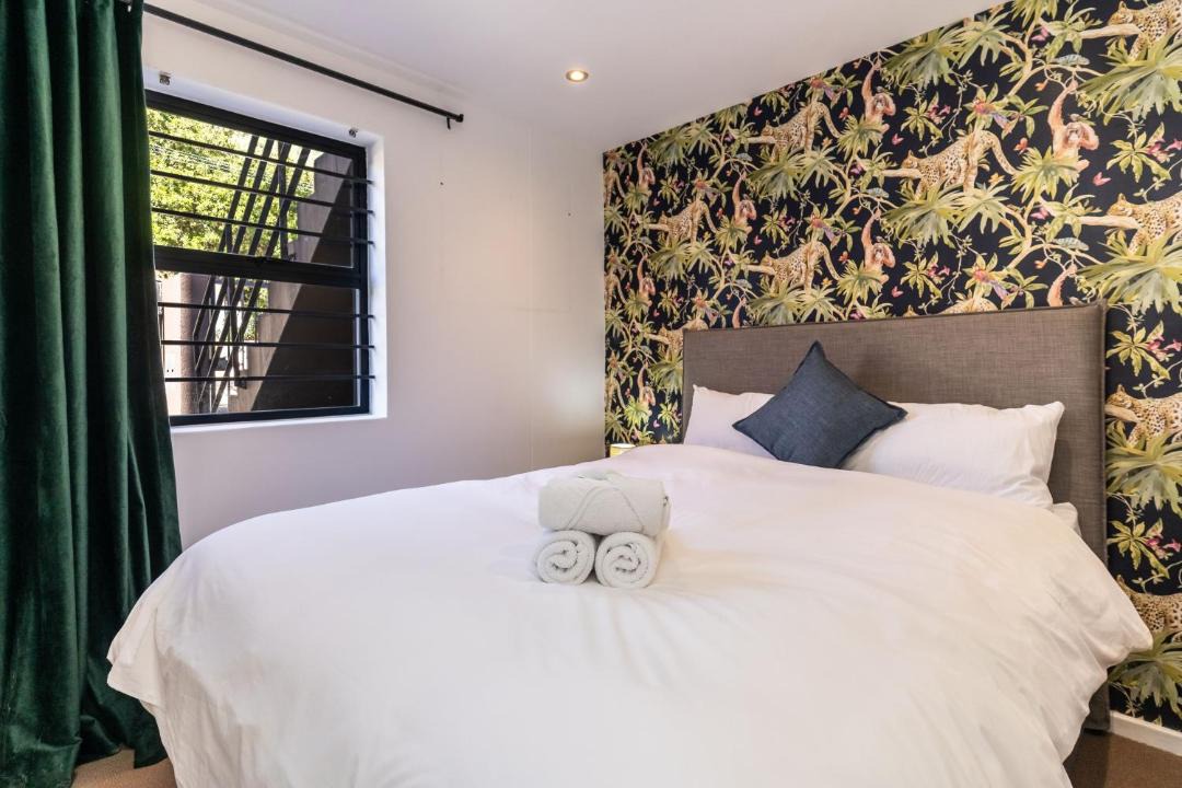 Photo of Bedroom in Three Anchor Bay