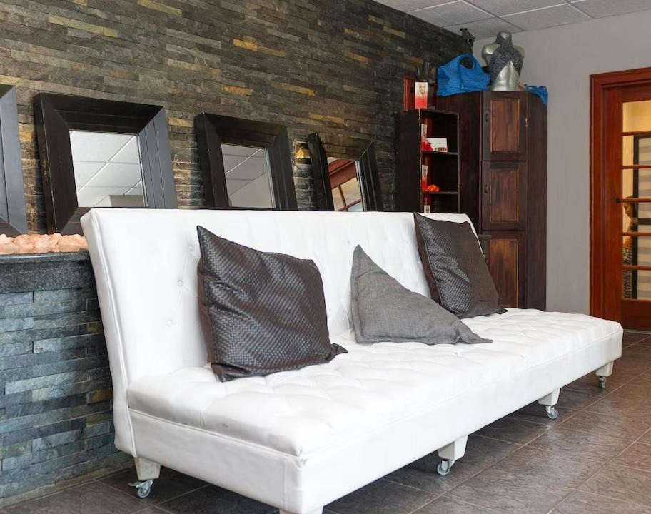 Photo of Livingroom in Ekurhuleni