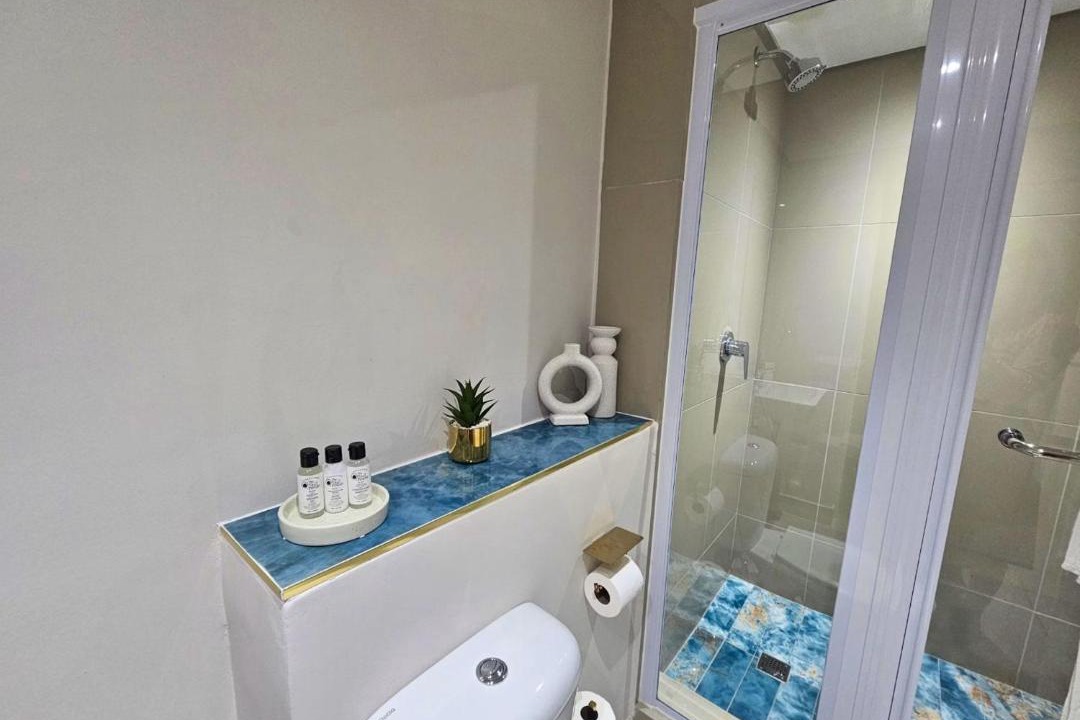 Photo of Bathroom in Emthanjeni