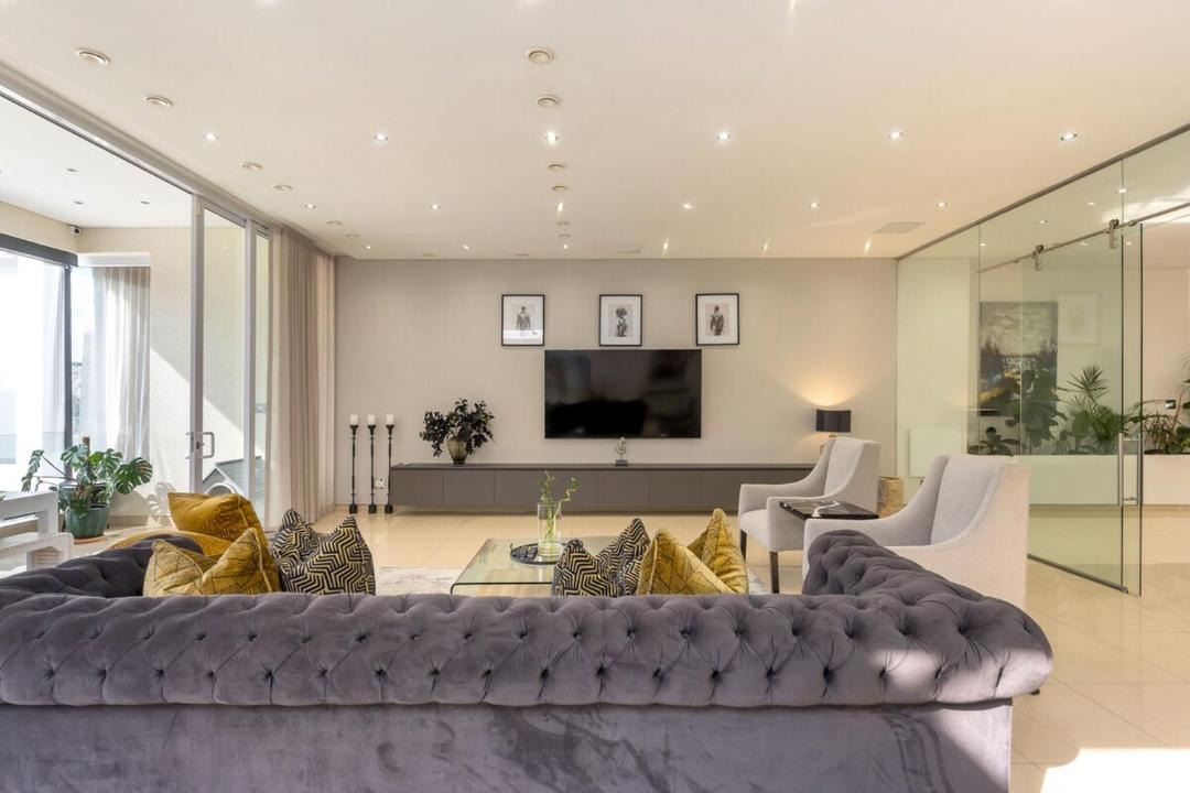 Photo of Livingroom in Bishopscourt