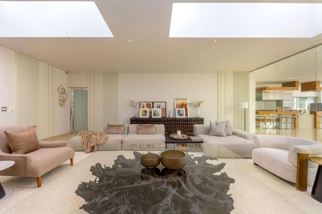 Photo of Livingroom in Bishopscourt