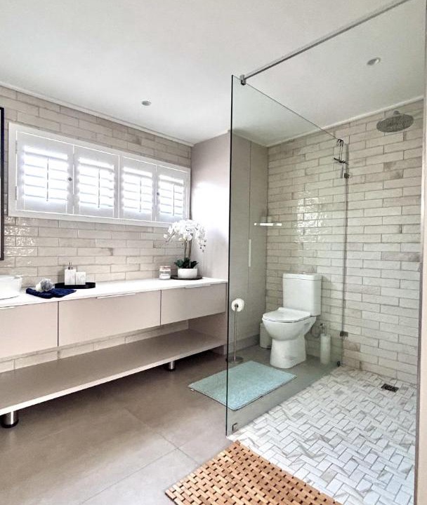 Photo of Bathroom in Hermanus City-Centre