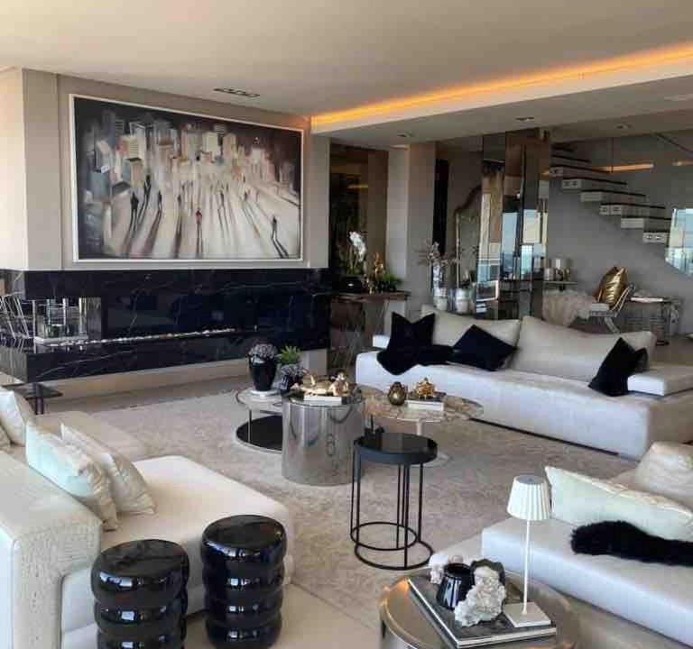 Photo of Livingroom in Bantry Bay