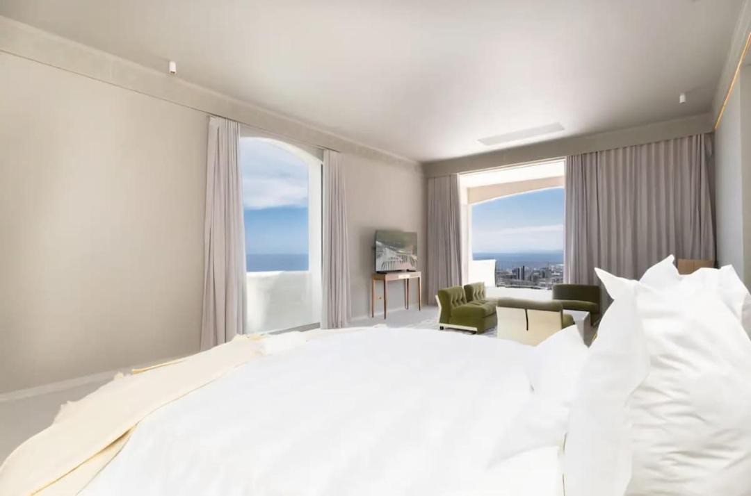 Photo of Bedroom in Bantry Bay