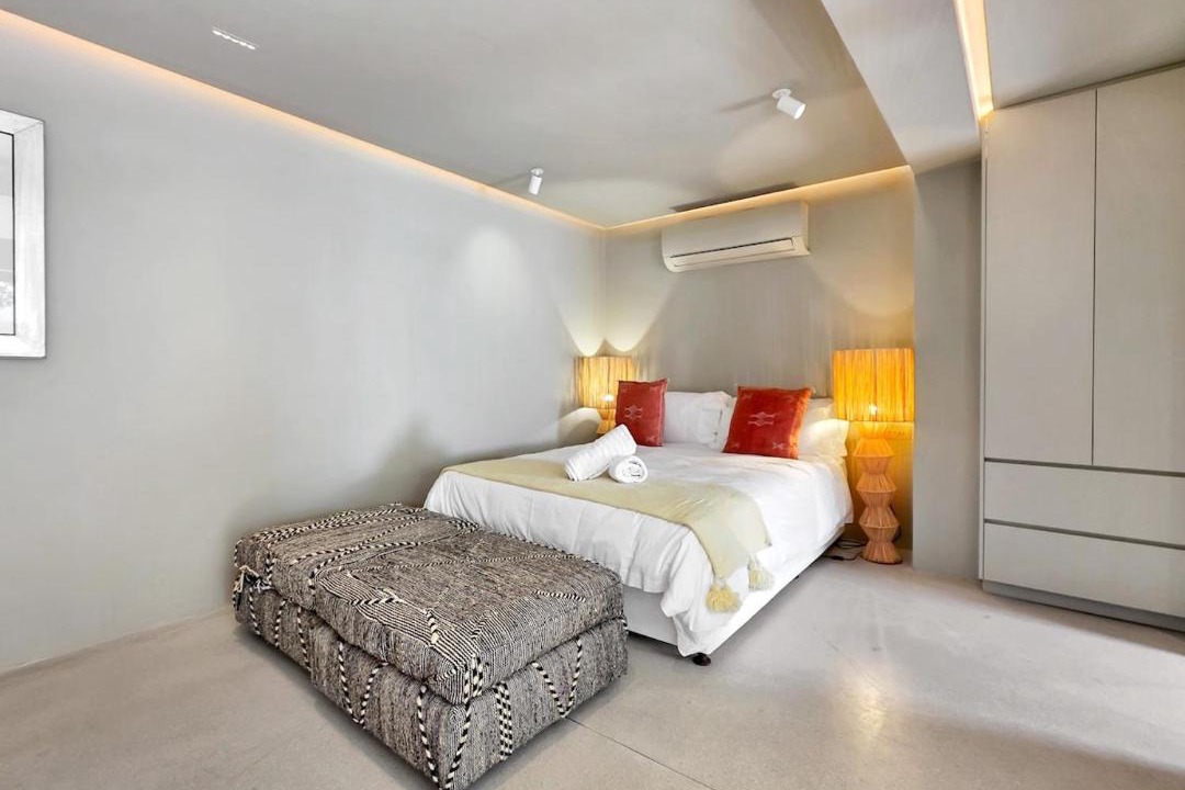 Photo of Bedroom in Bantry Bay