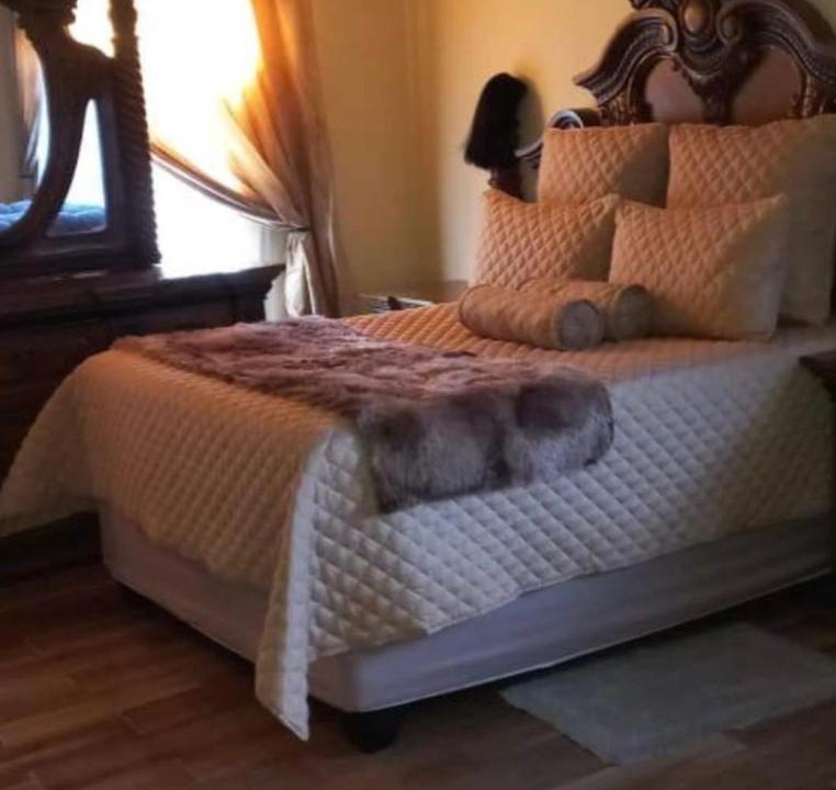 Photo of Bedroom in Springs