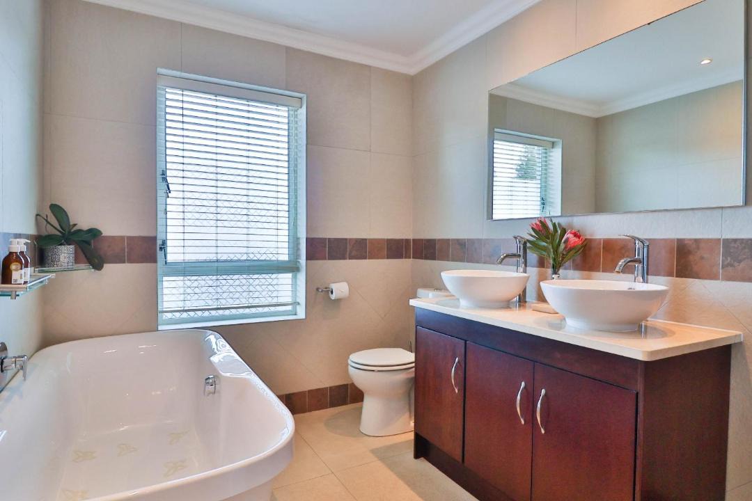 Photo of Bathroom in Voelklip
