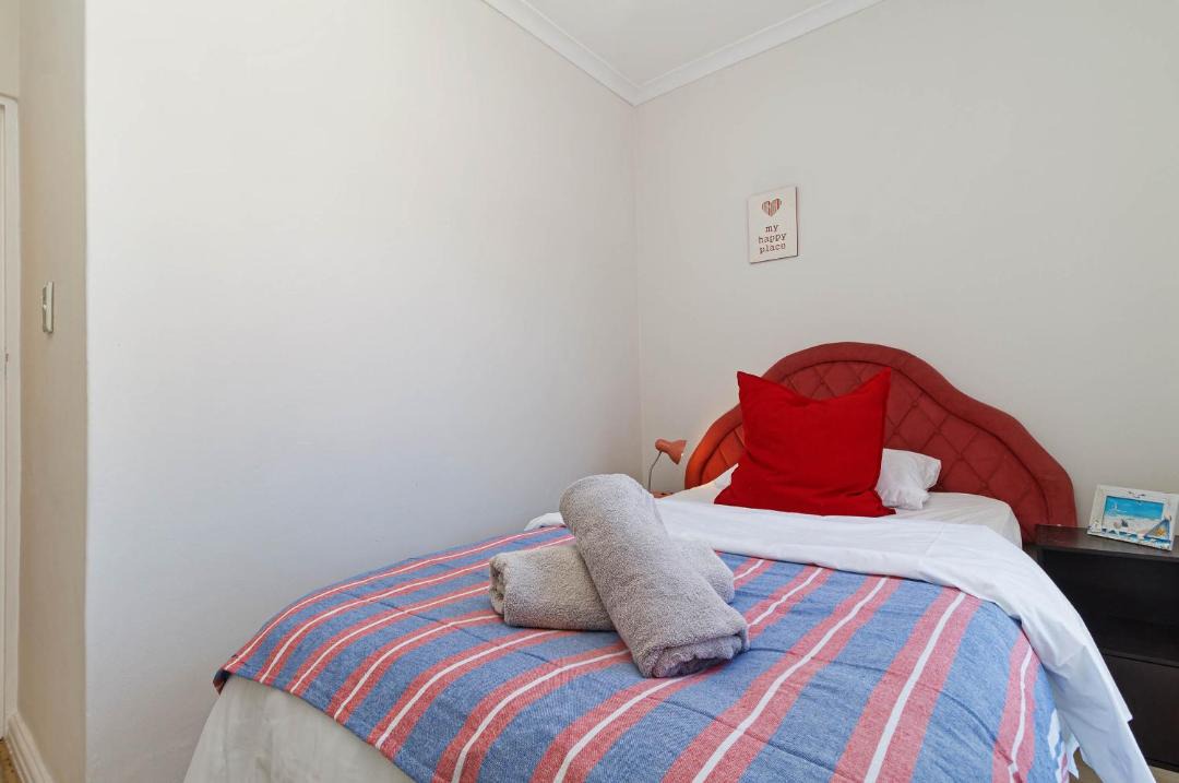 Photo of Bedroom in Bloubergstrand