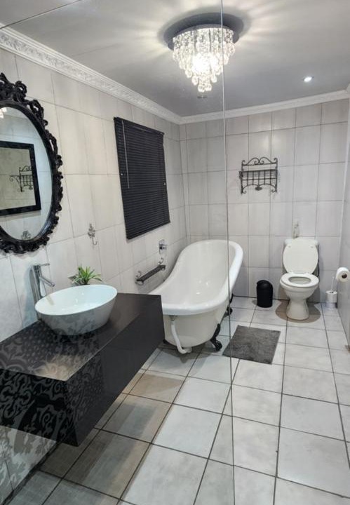 Photo of Bathroom in Senqu