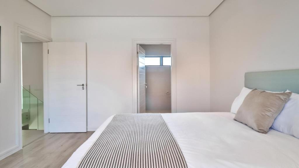 Photo of Bedroom in Amanzimtoti