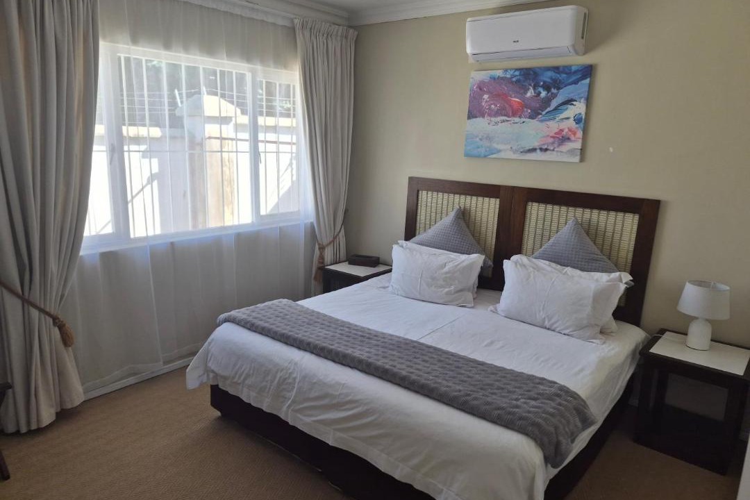 Photo of Bedroom in Margate Beach