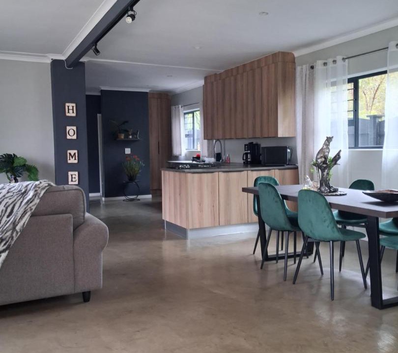 Photo of Livingroom in Fontainebleau