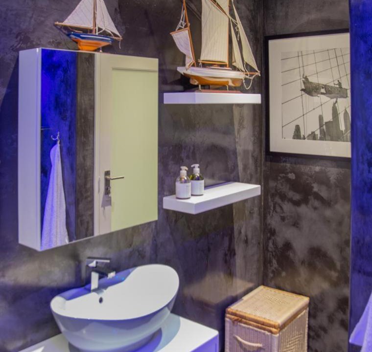 Photo of Bathroom in Sandbaai