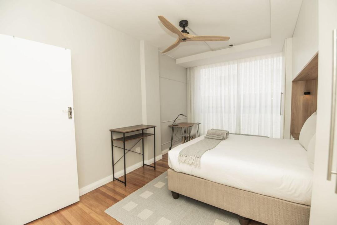 Photo of Bedroom in Pollok Beach