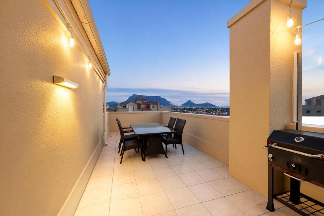 Photo of Patio Balcony in Century City