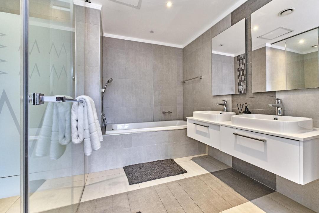 Photo of Bathroom in Greater Johannesburg Metropolitan Area