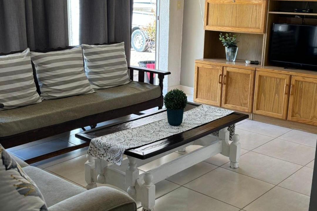 Photo of Livingroom in Fichardt Park
