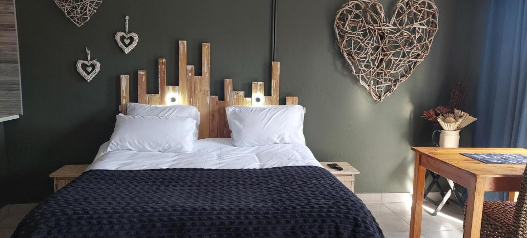 Photo of Bedroom in Oudtshoorn