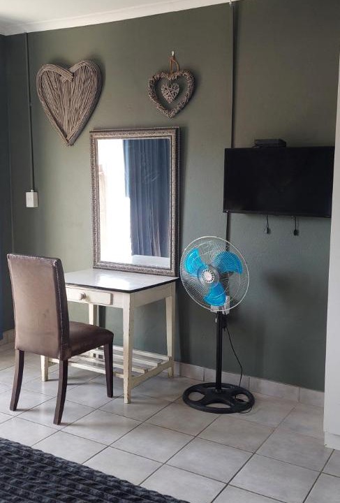 Photo of Livingroom in Oudtshoorn