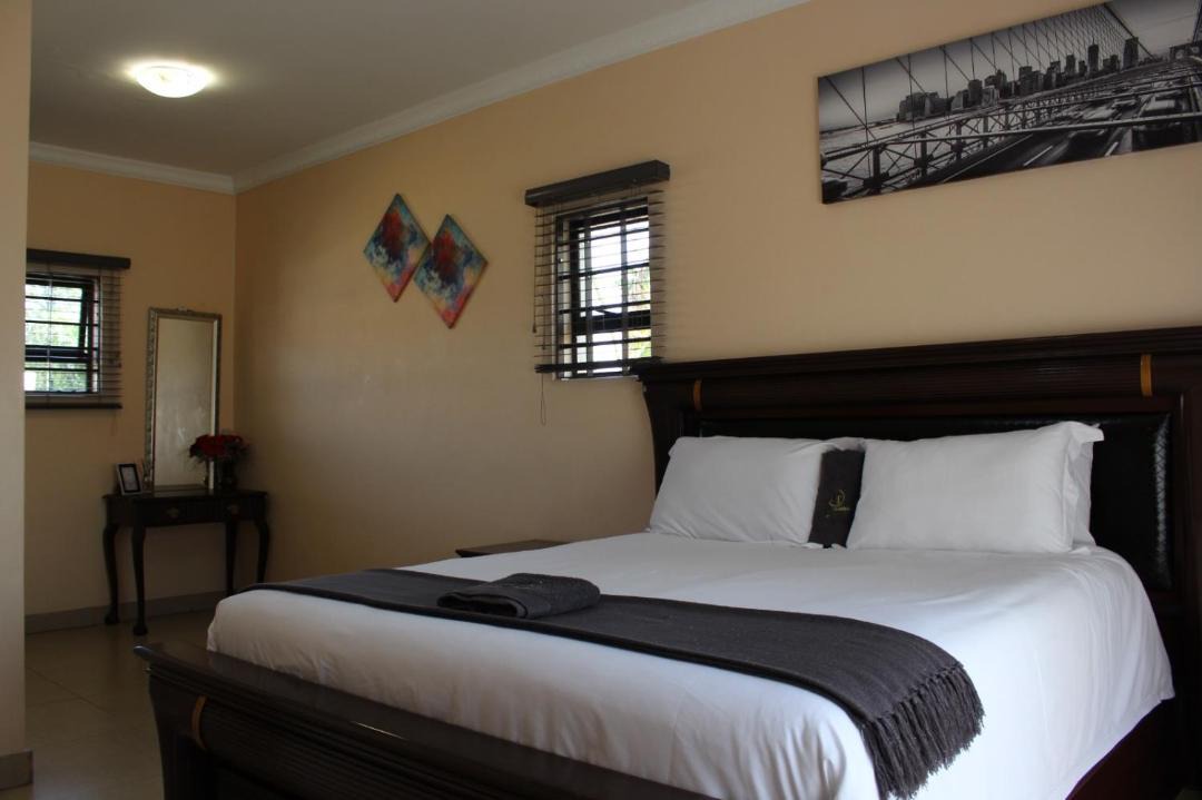 Photo of Bedroom in Glencoe