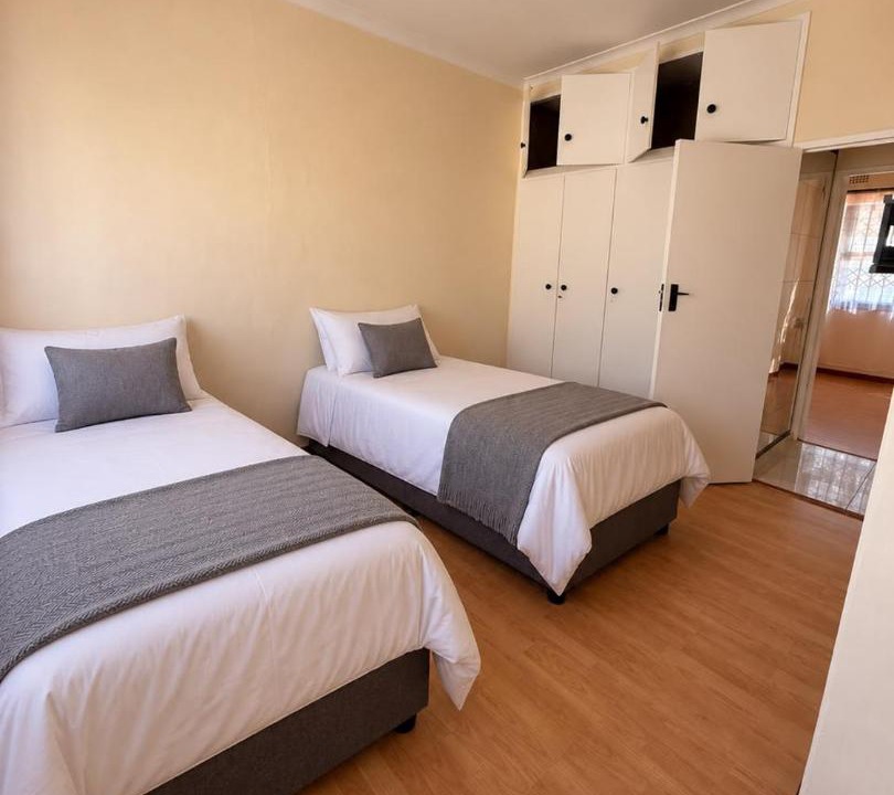 Photo of Bedroom in Lansdowne