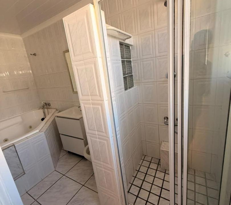 Photo of Bathroom in Lansdowne