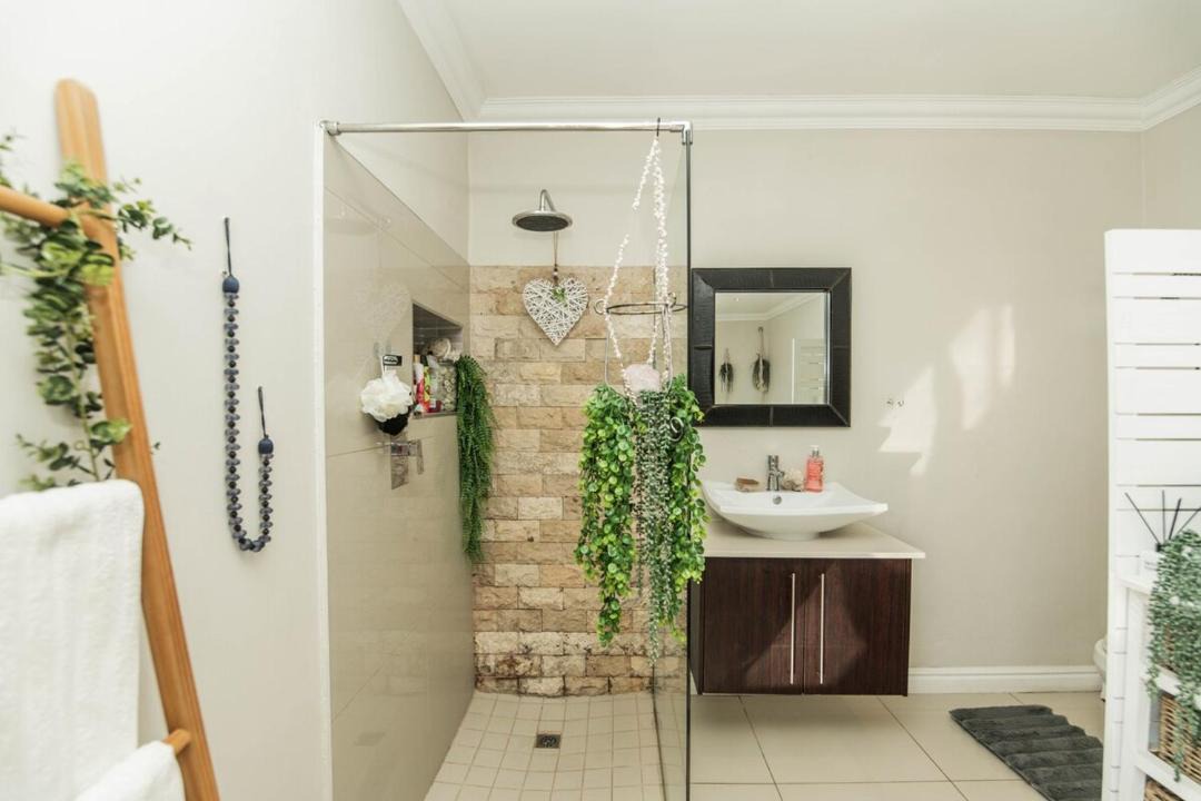 Photo of Bathroom in Bluewater Bay
