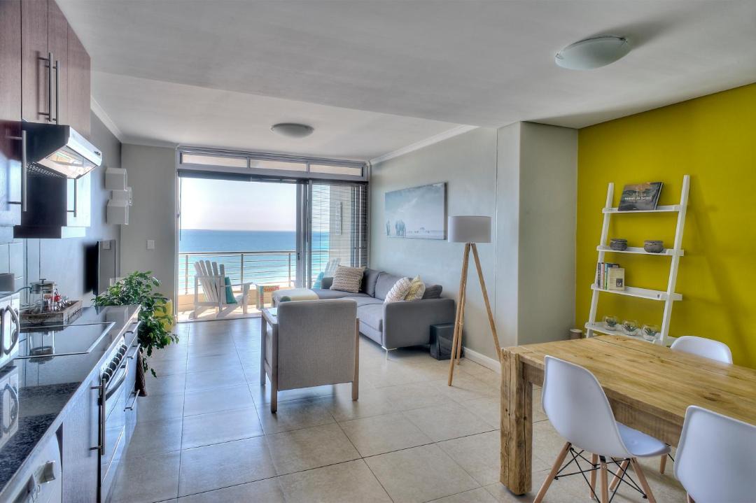 Photo of Others in Bloubergstrand