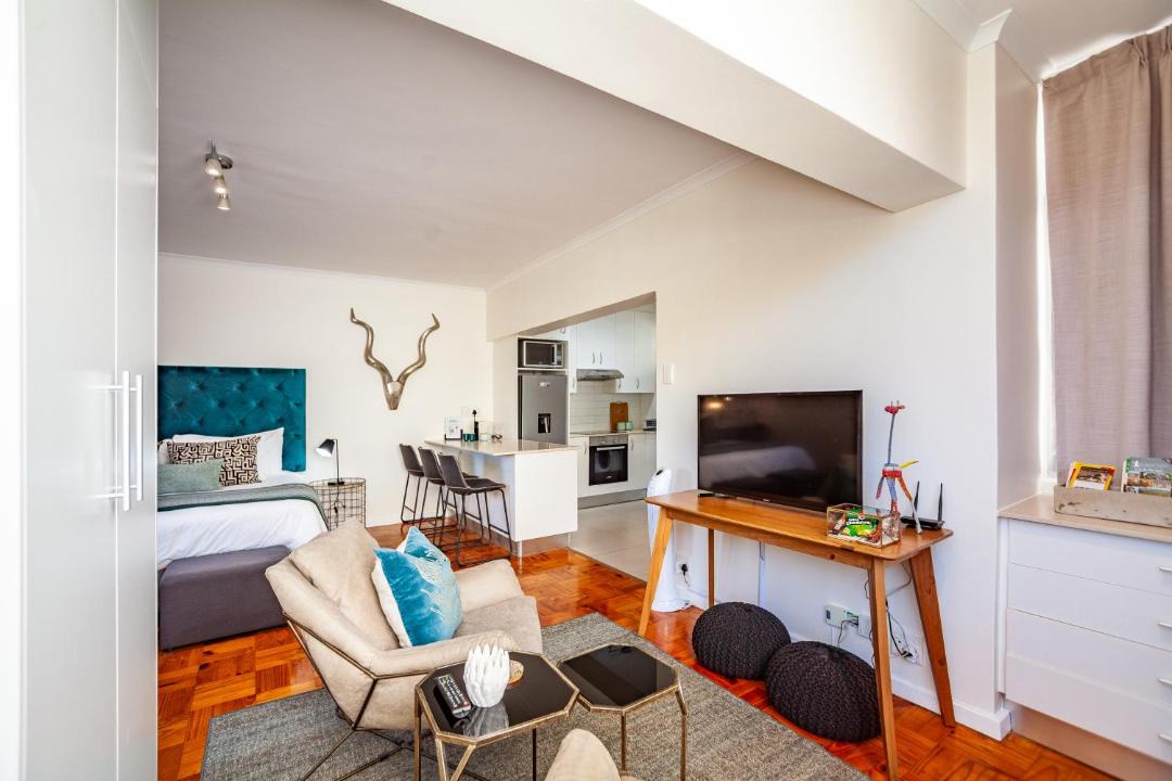 Photo of Bedroom in Three Anchor Bay