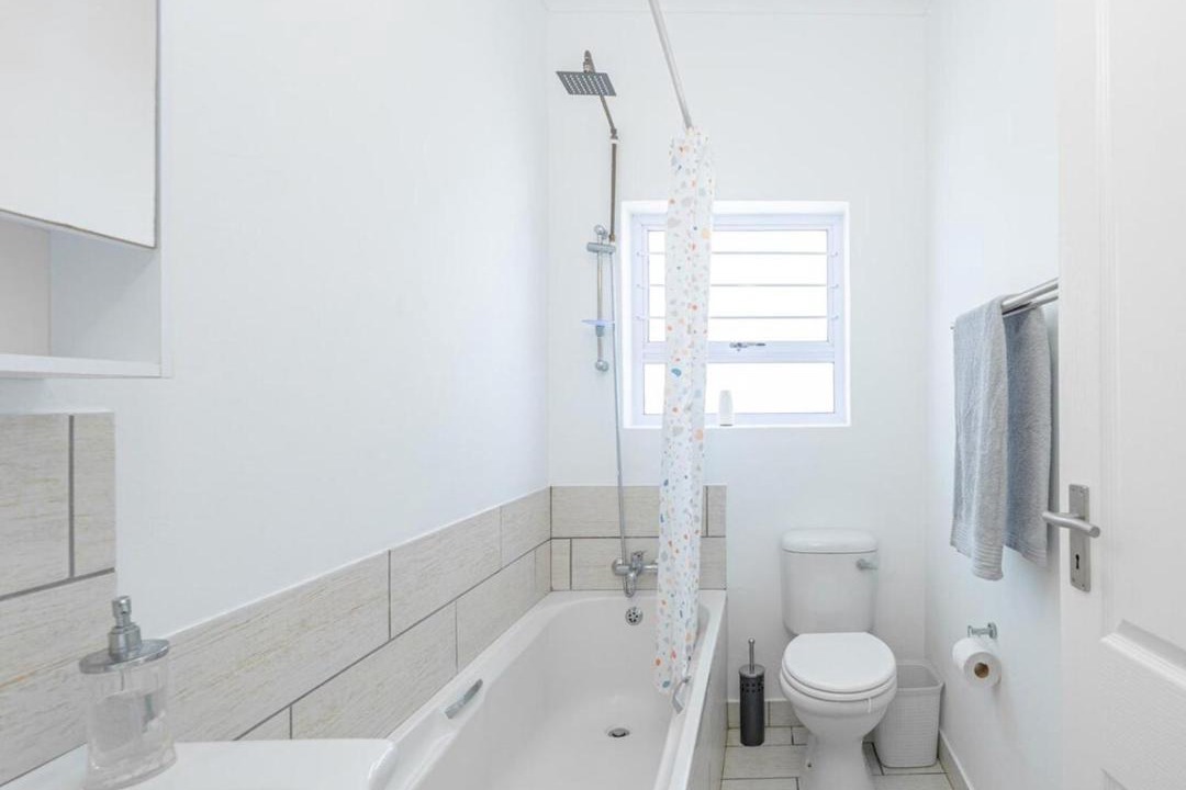 Photo of Bathroom in L'Agulhas