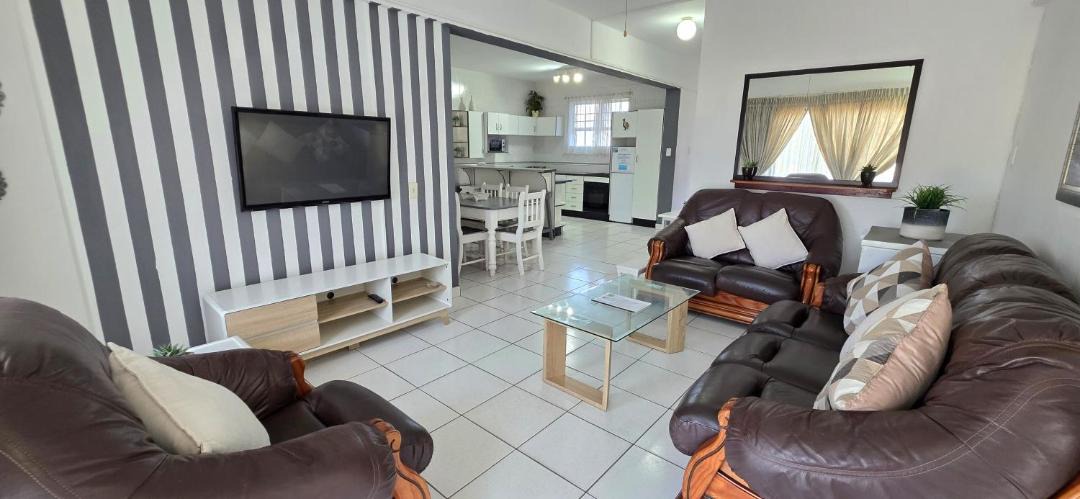 Photo of Livingroom in Margate Beach