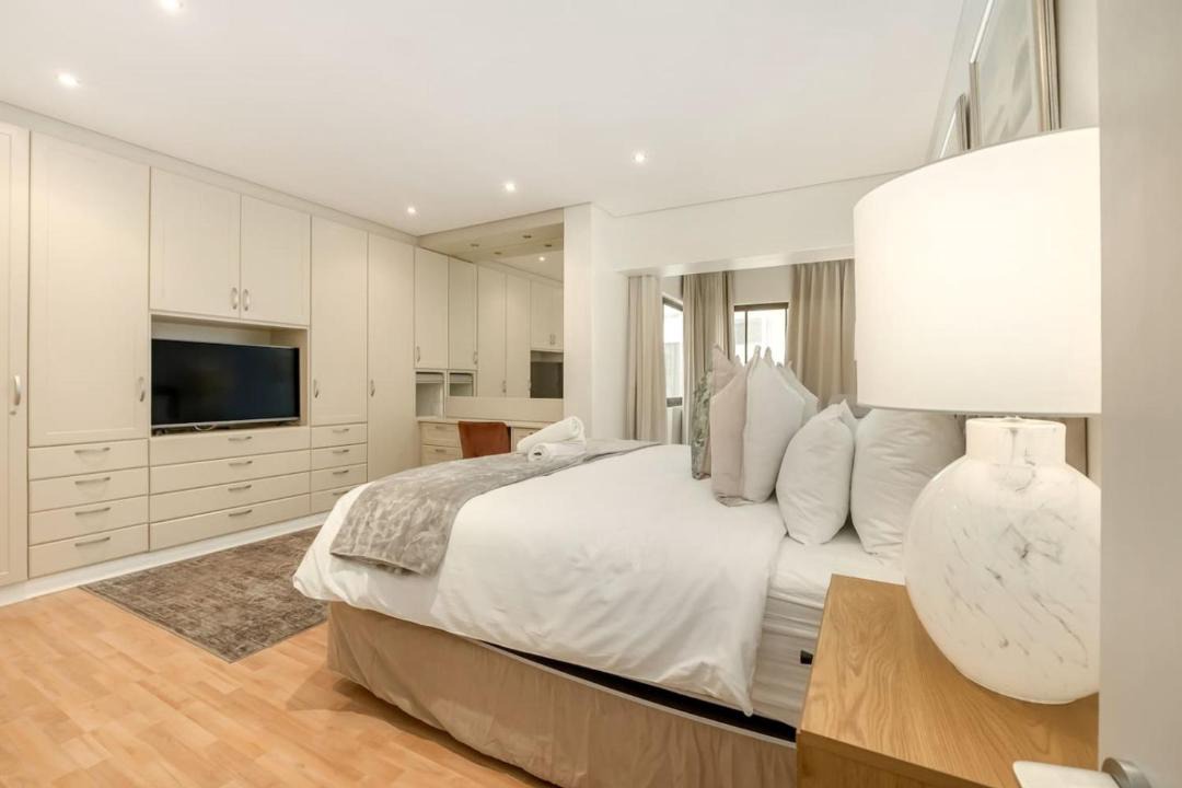 Photo of Bedroom in Three Anchor Bay