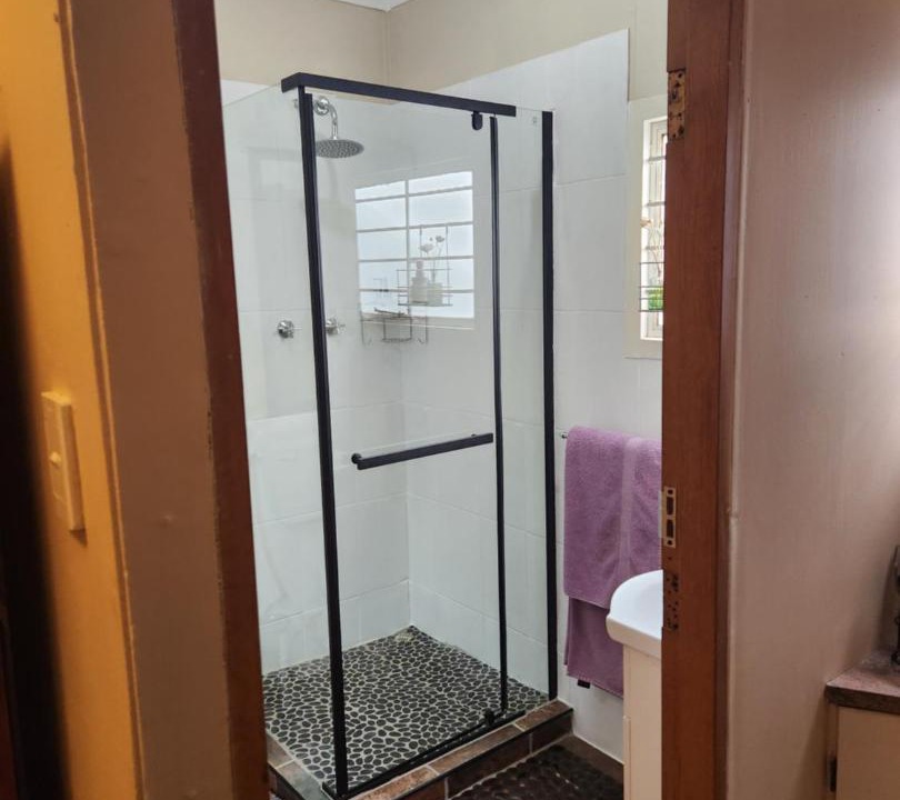 Photo of Bathroom in Uniondale